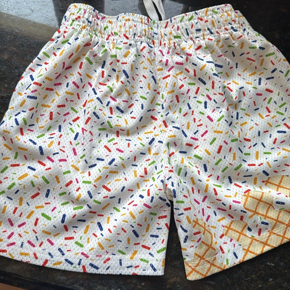 Baseball Lifestyle's Ice Cream Shorts - Vanilla
Youth large - Picture 6 of 8